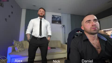     online show from October 9, 4:34 pm