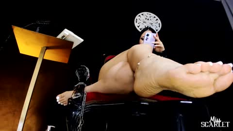 Mistress Scarlet Igmiss scarlet978 online show from December 6, 6:20 am