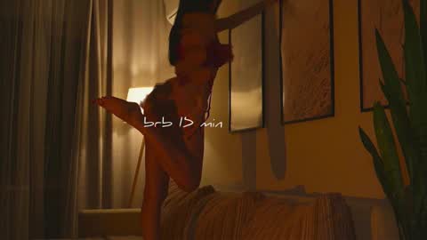 Molly online show from February 3, 7:46 am