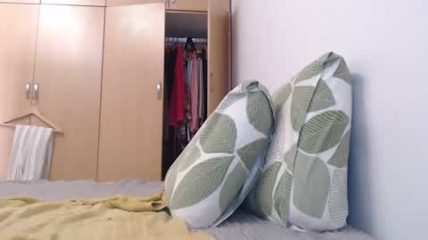 Ayanda online show from March 3, 2:49 pm