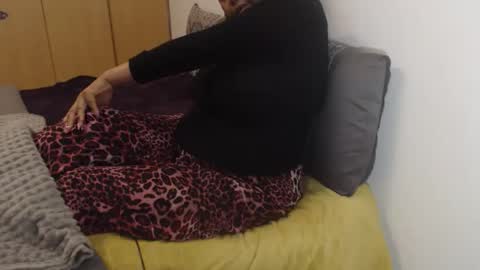 Ayanda online show from September 28, 10:19 pm