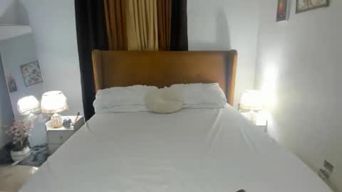 Kitty online show from October 19, 4:17 am