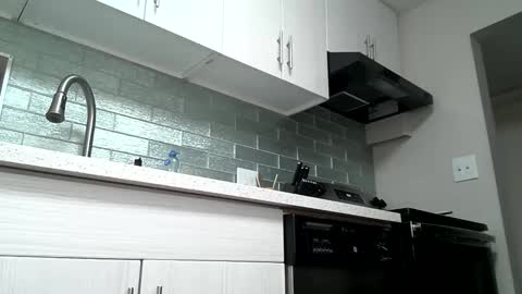 Lola online show from November 22, 2:10 am