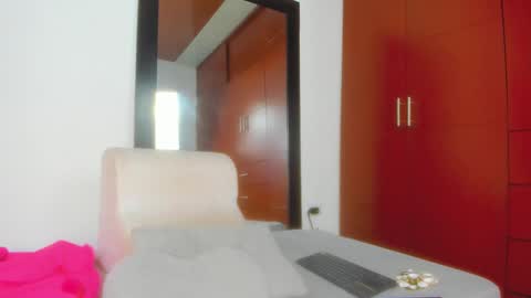 Snapshot of xxxtatianabustyxxx chatting on March 9, 6:21 pm xxxtatianabustyxxx online show from March 9, 6:21 pm