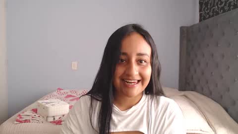 Lunhaa   online show from September 26, 2:36 pm