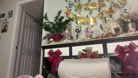 Xylea Luv online show from December 9, 2:13 am