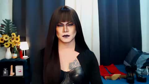 QueenMarina online show from October 1, 6:45 am