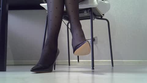 Dina online show from April 9, 7:47 am