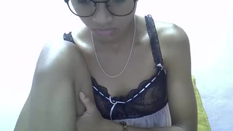 yalane online show from March 31, 10:15 am