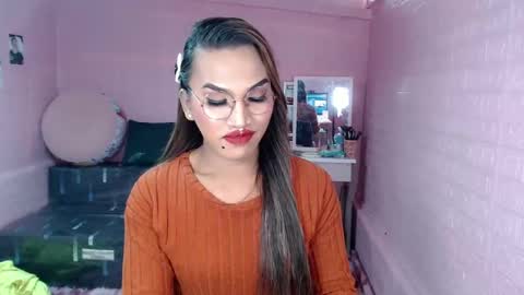 lorien gosper online show from March 1, 6:57 am
