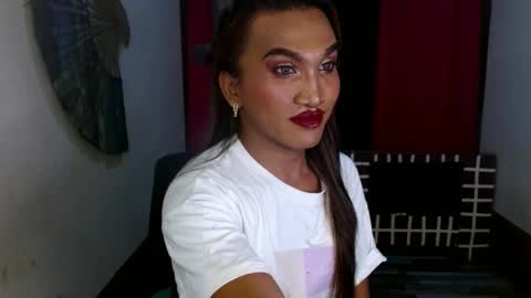 lorien gosper online show from January 20, 12:18 pm