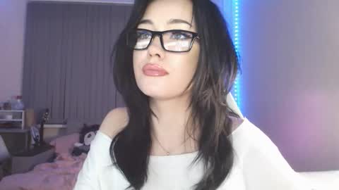 Yami online show from September 30, 9:58 pm