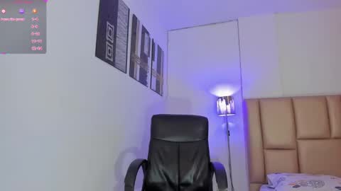 Snapshot of yamirawalker chatting on September 17, 8:45 pm Naomi online show from September 17, 8:45 pm