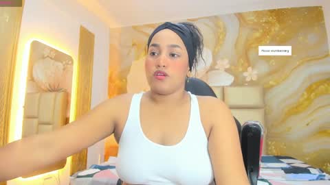 Naomi online show from April 4, 7:32 pm