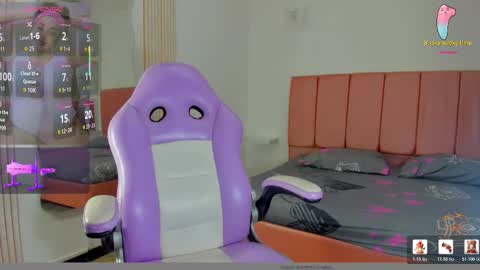 Naomi online show from January 16, 8:40 pm