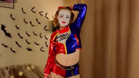 Kate online show from November 1, 2:05 pm