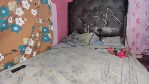 yani 69 online show from March 21, 8:19 am