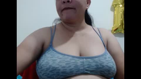 Snapshot of yann40247 chatting on January 26, 5:34 am yann40247 online show from January 26, 5:34 am