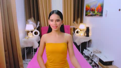 Yanna online show from October 1, 8:52 pm