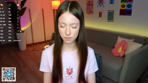 Yasmin online show from April 4, 7:26 am