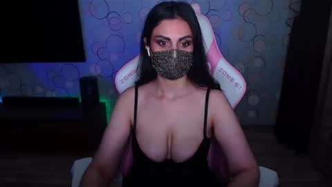 yasmina online show from June 24, 7:04 am