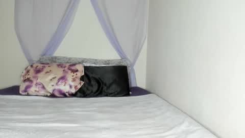 Yasmina online show from October 3, 1:15 am