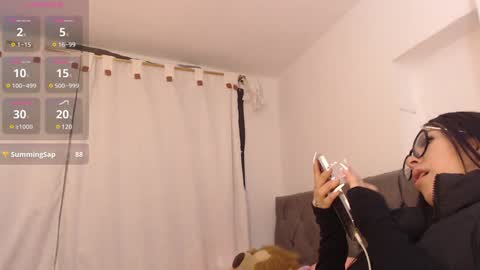 Yasmin online show from February 7, 6:02 pm