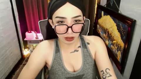 yassiered online show from February 8, 10:19 am