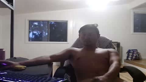 yawnimhorny online show from December 27, 4:04 am