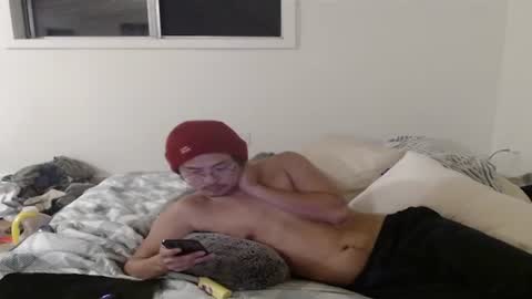 yawnimhorny online show from December 2, 4:46 am