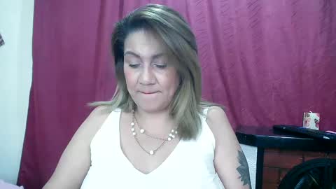 yayita online show from February 24, 2:04 pm