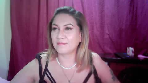 yayita online show from February 21, 11:43 pm