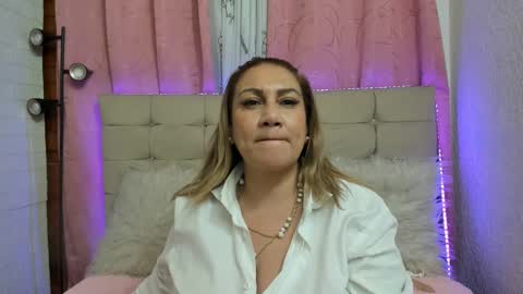 yayita online show from March 10, 5:18 pm