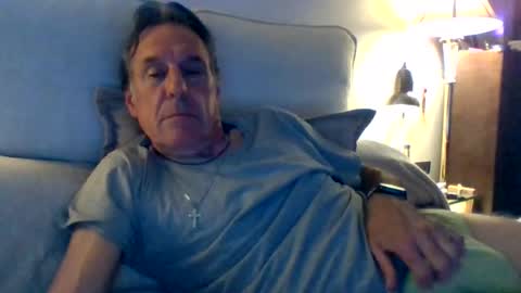yeah_baby6988 online show from June 16, 3:32 am