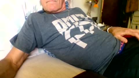 yeah_baby6988 online show from June 21, 10:49 pm