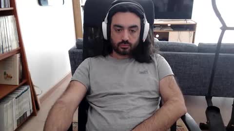 yeeaahoo online show from April 19, 10:38 am