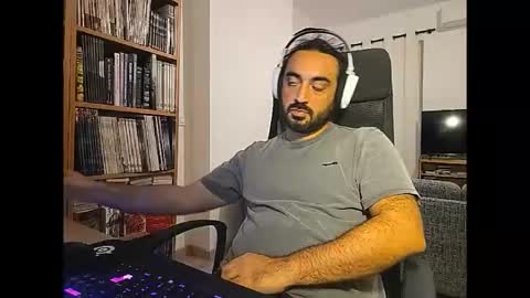 yeeaahoo online show from September 8, 6:18 pm