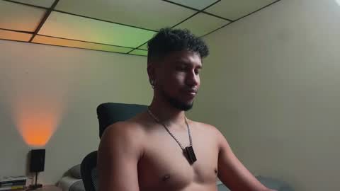yeff online show from May 7, 10:49 pm