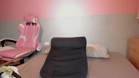 yeika_foxy online show from April 11, 11:36 am