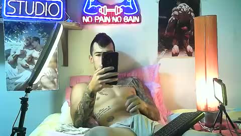 yeisoncastellanos1999 online show from September 28, 2:42 am