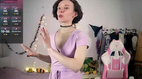 Liya online show from October 14, 4:10 pm