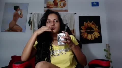 Snapshot of yemaya_28 chatting on September 13, 9:12 am Yemaya 28 online show from September 13, 9:12 am