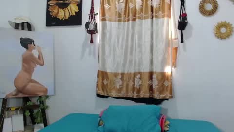 Snapshot of yemaya_28 chatting on March 3, 1:01 pm Yemaya 28 online show from March 3, 1:01 pm