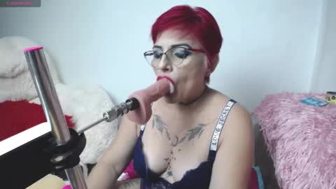 Snapshot of yeny_sex chatting on September 17, 3:54 am yeny_sex online show from September 17, 3:54 am