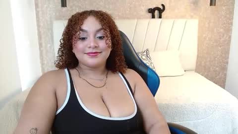 Snapshot of yera_carey chatting on September 13, 12:51 pm yera online show from September 13, 12:51 pm