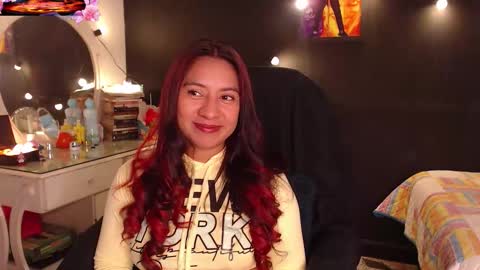 Yesi online show from October 11, 2:00 pm