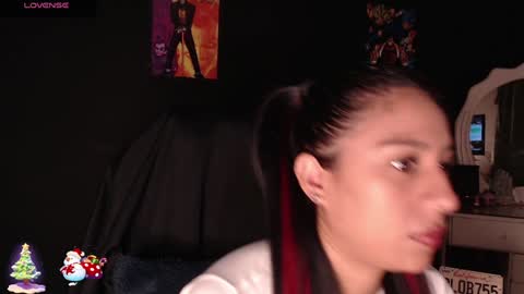 Yesi online show from January 4, 1:53 pm