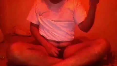 yeshuaaa999 online show from December 16, 2:52 am