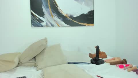 Yesica online show from December 10, 7:47 am