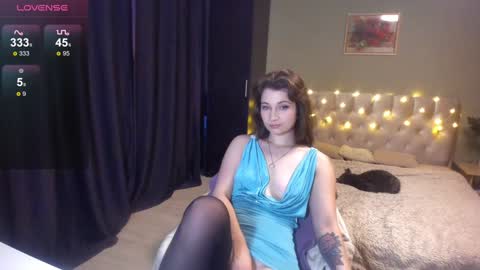 Snapshot of yesofie chatting on January 27, 10:16 am Sofie online show from January 27, 10:16 am